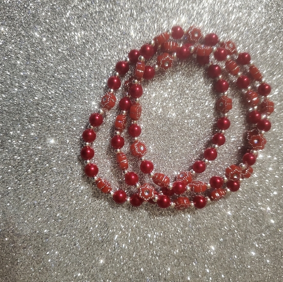 BEAUTIFUL 3-PIECE BEADED RED & SILVER BRACELETS SET FOR A SPECIAL GIFT. - Picture 5 of 7
